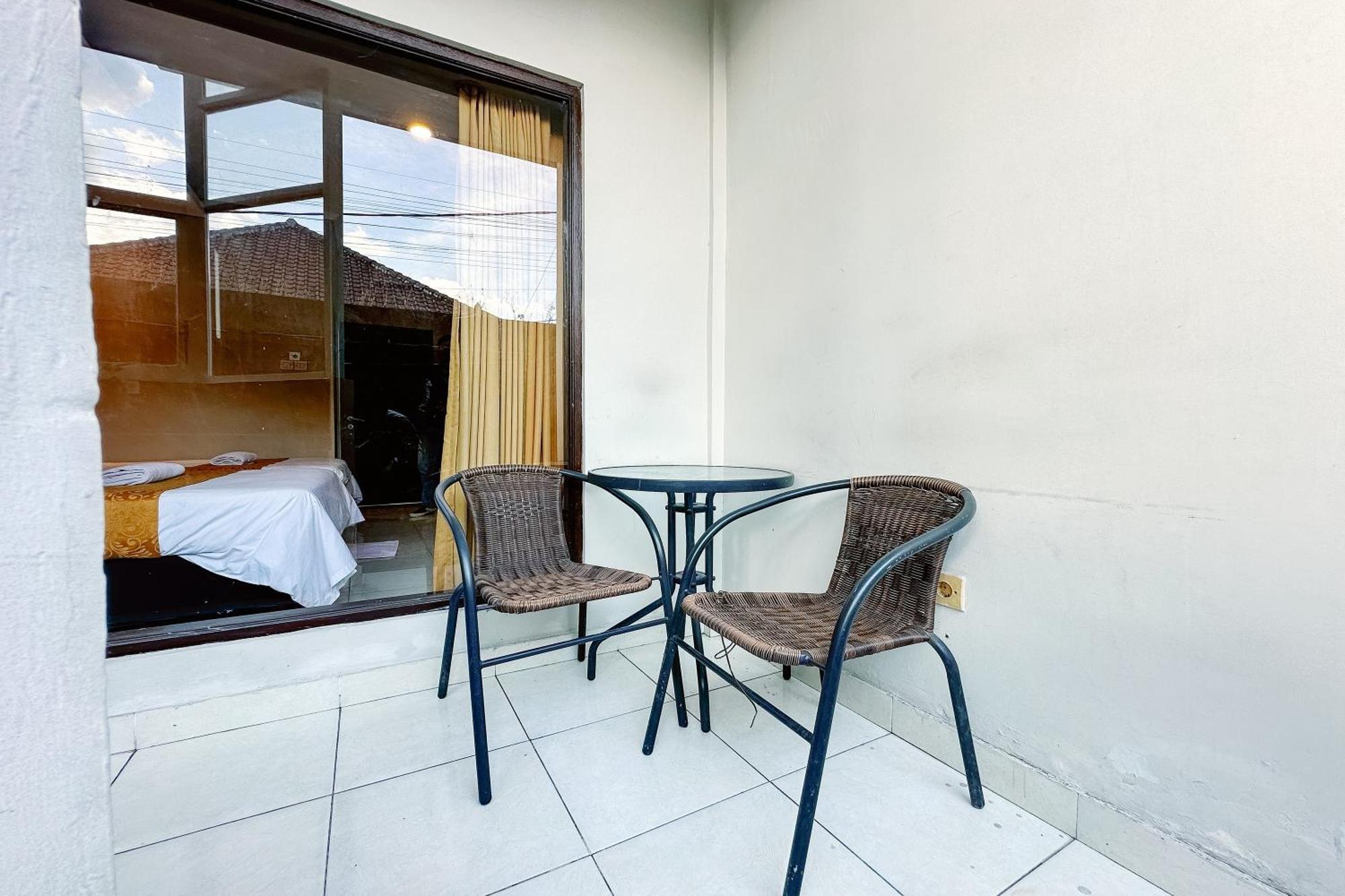 Lembayung Sari Homestay Denpasar Kültér fotó