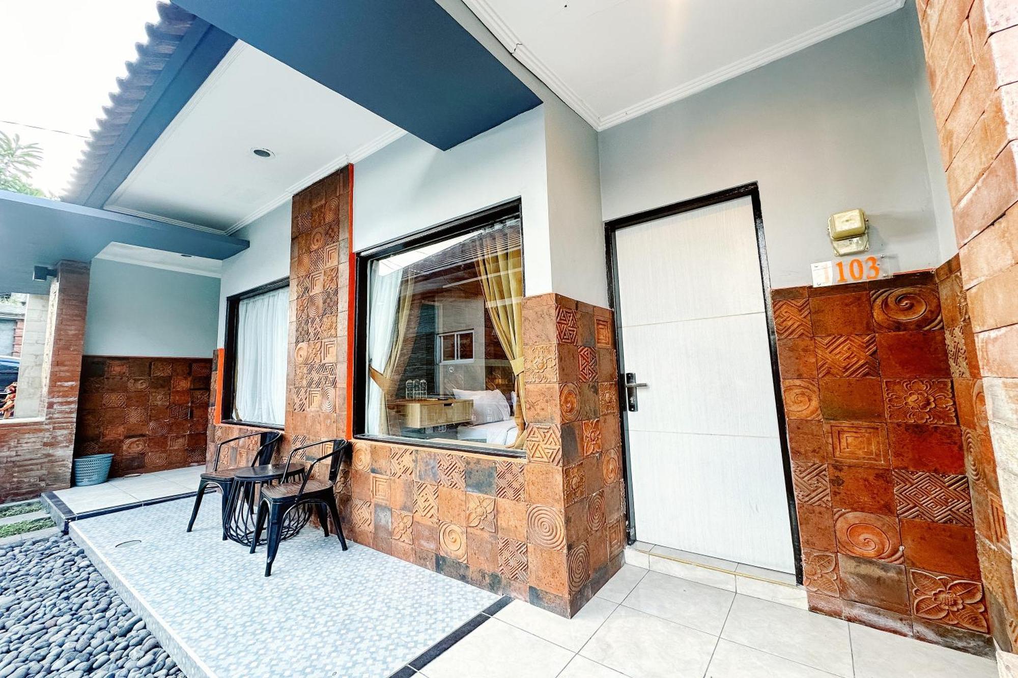 Lembayung Sari Homestay Denpasar Kültér fotó